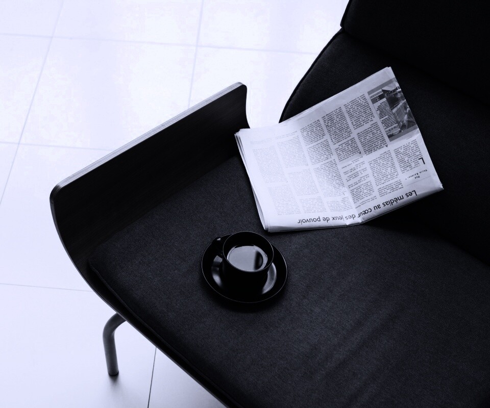 Кофе на стуле обои