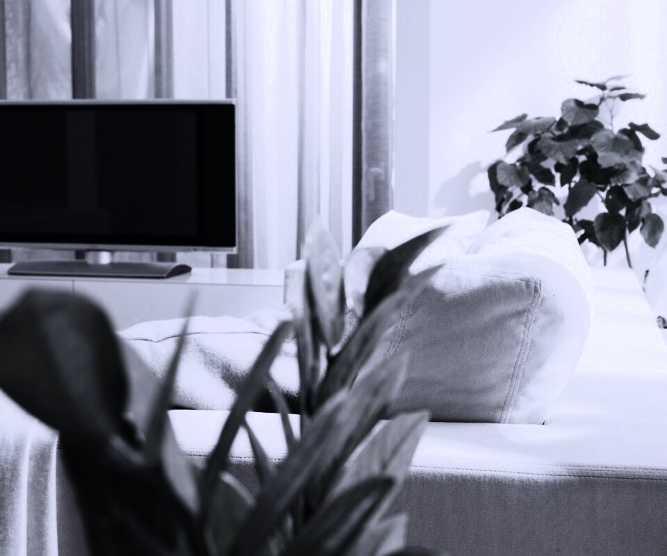 Белая комната обои