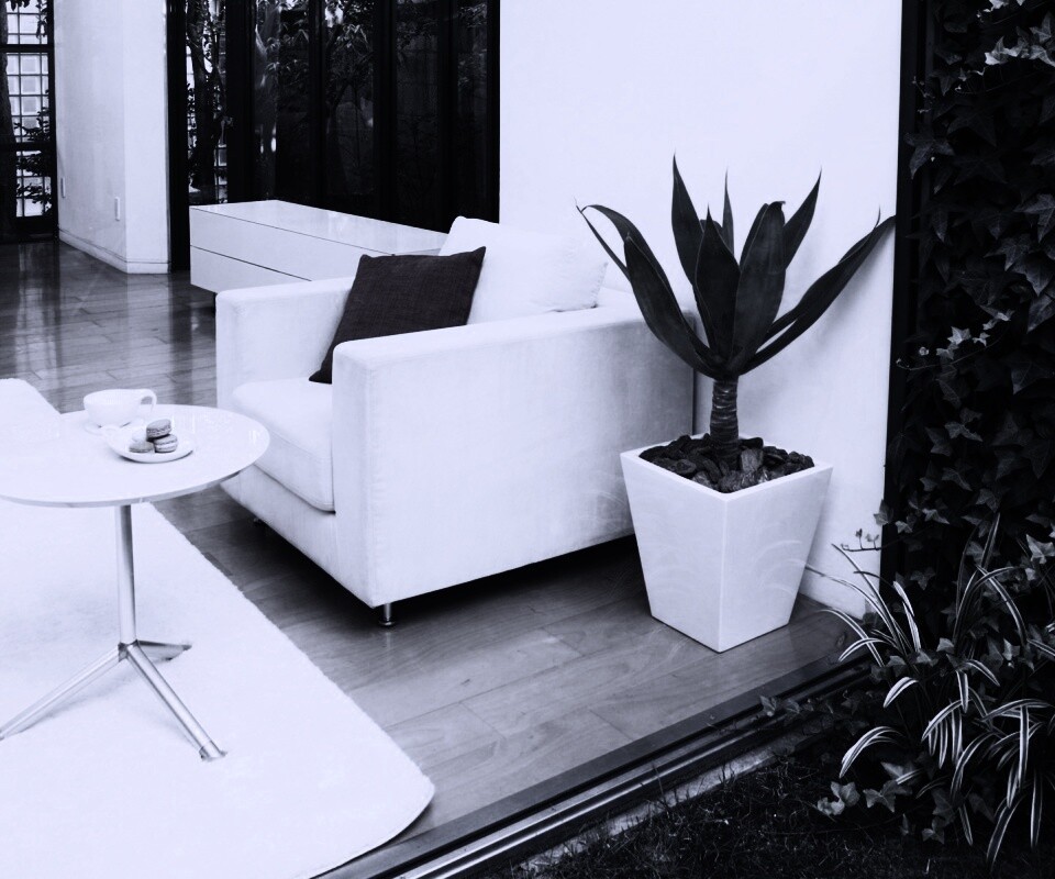 Белое кресло обои