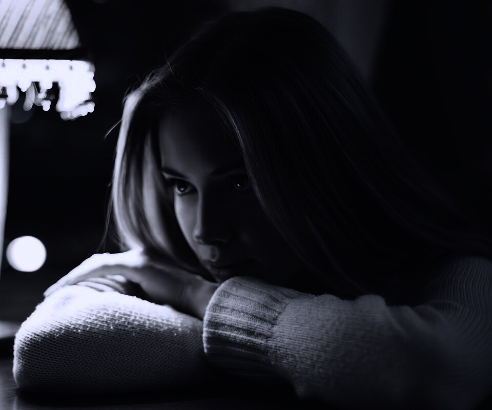 Задумалась обои