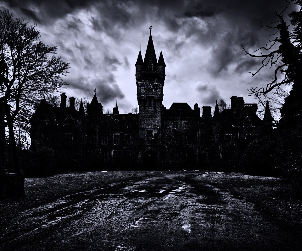 Разрушающийся замок обои