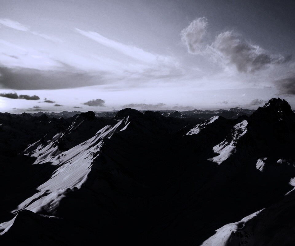 Залитые солнцем горы обои