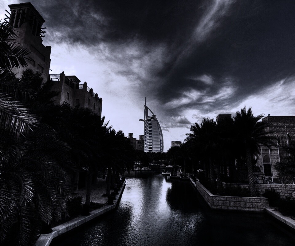 Вид на гостиницу Бурдж Аль Араб в Дубае обои