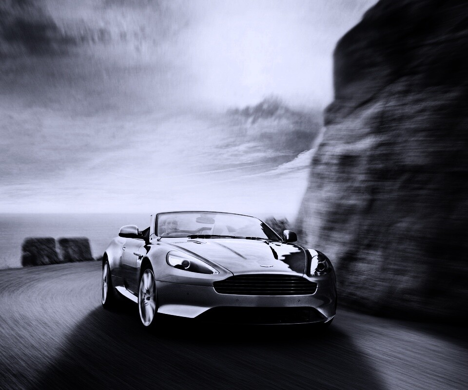 Aston Martin на повороте обои