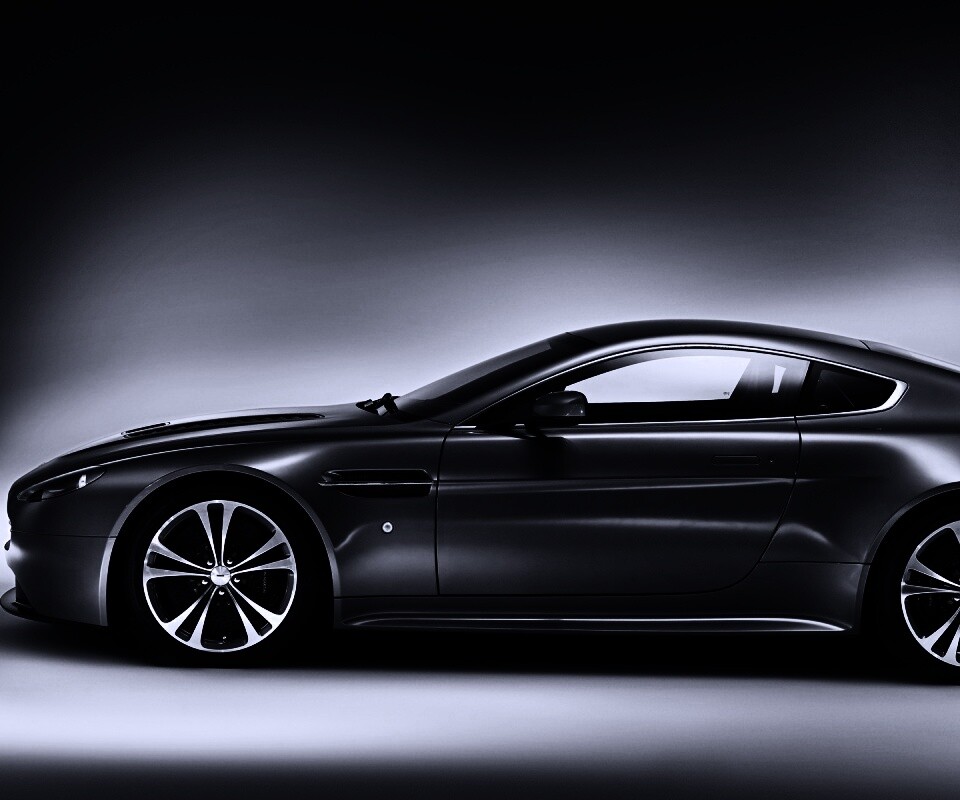Астон Мартин обои