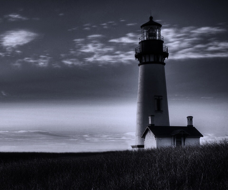 Маяк в поле обои