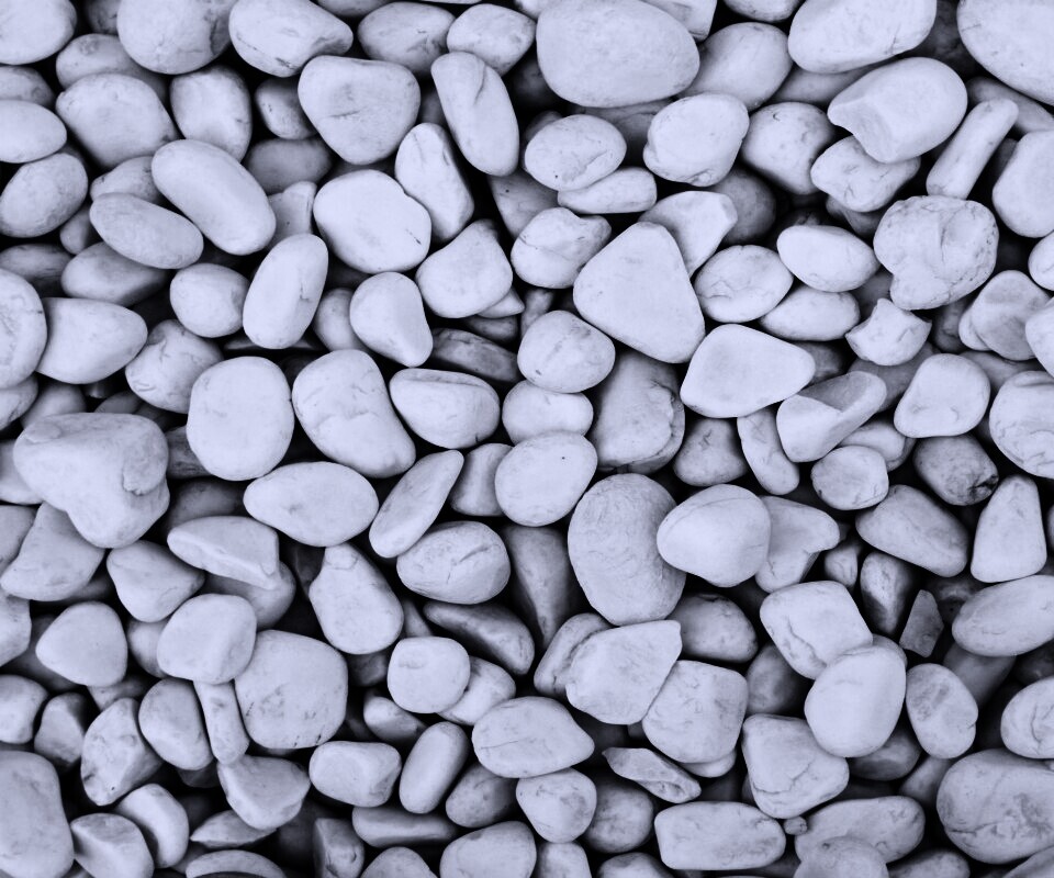 Крупная белая галька обои