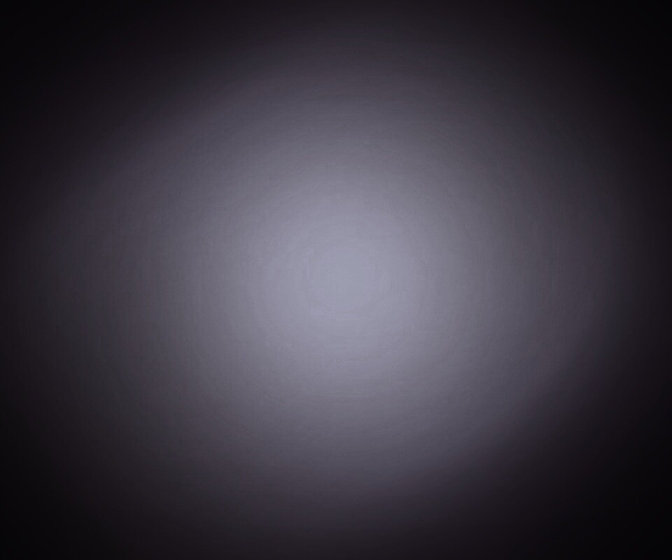 Свет на вишнёвом фоне обои