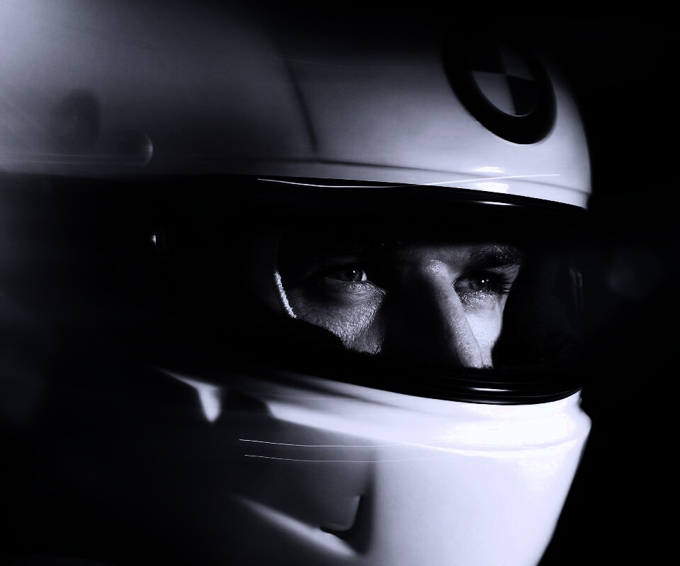 Гонщик BMW обои