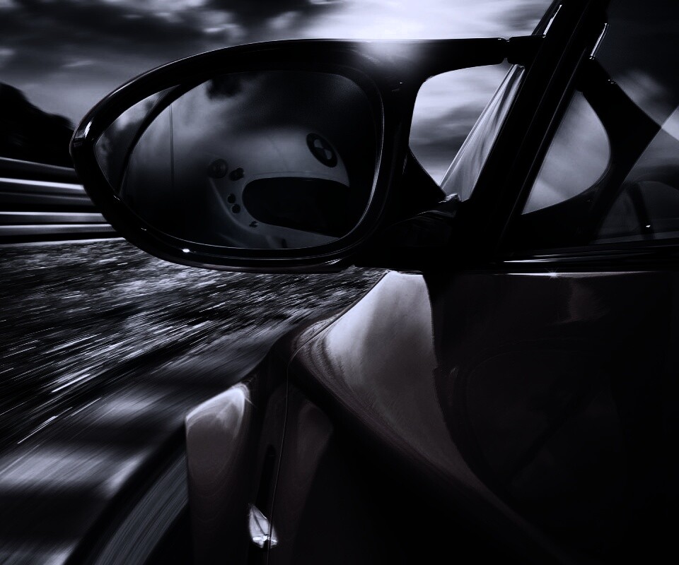 Отражение в боковом зеркале BMW M1 обои