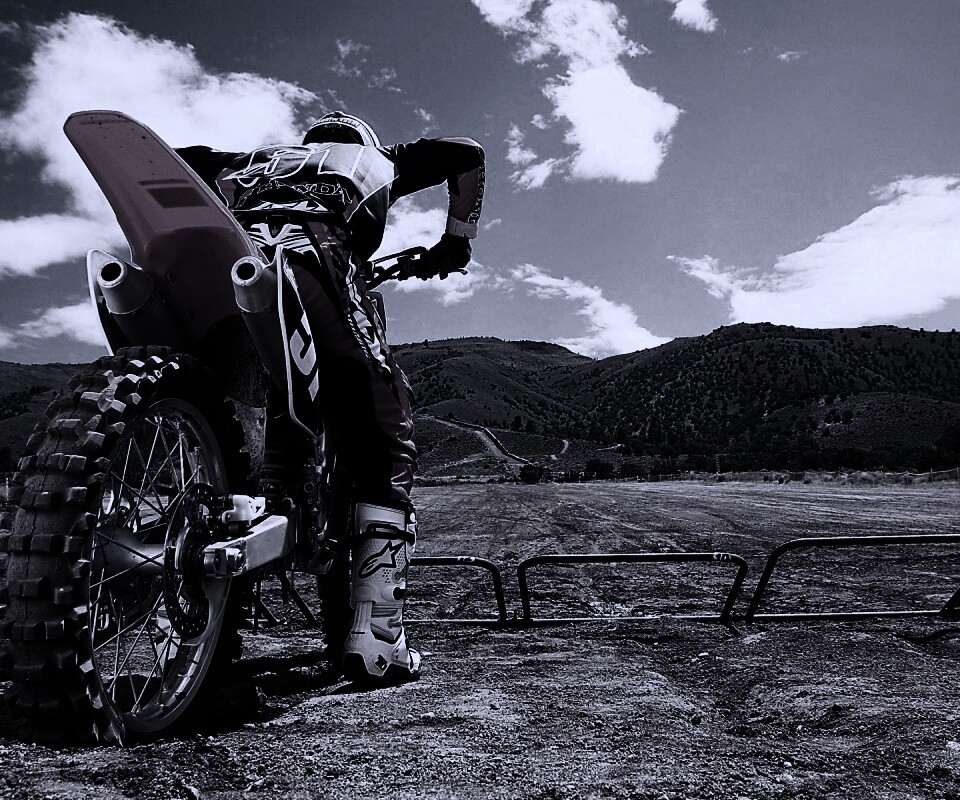 Спортивный мотоцикл обои