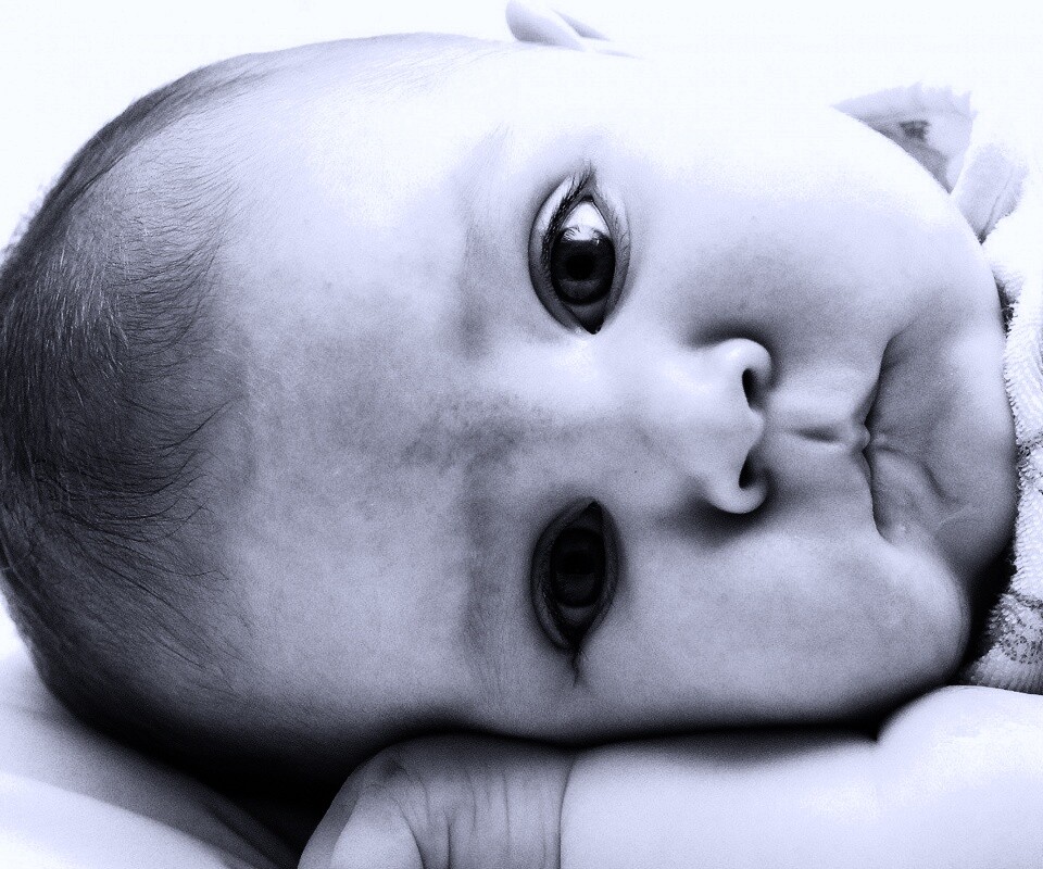 Задумчивый обои