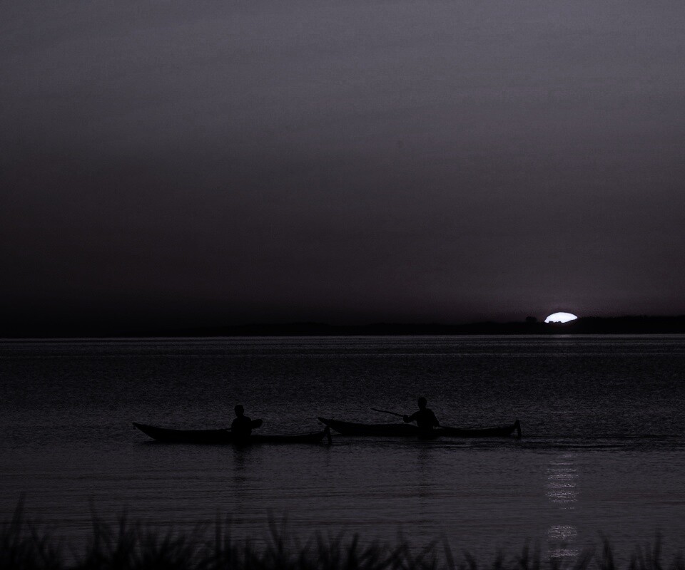 Рыбаки на лодках обои