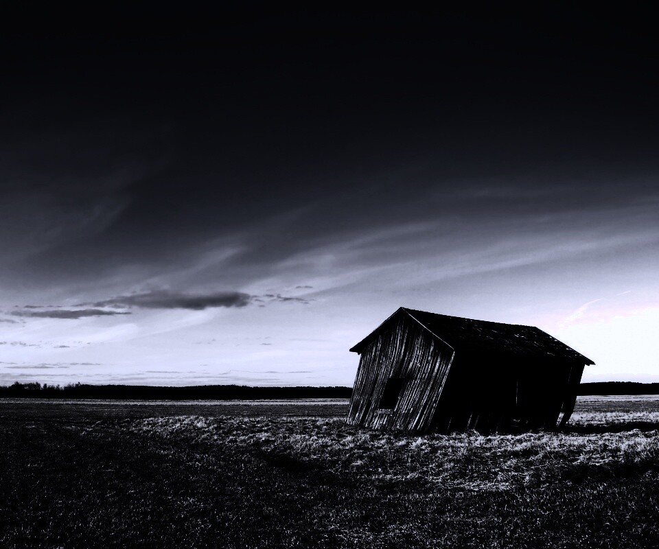 Покосившийся сарай обои