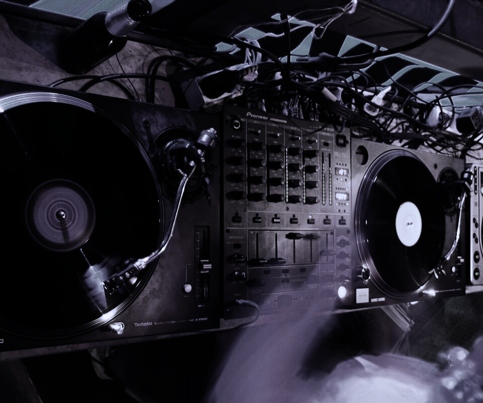 Диджейский пульт обои