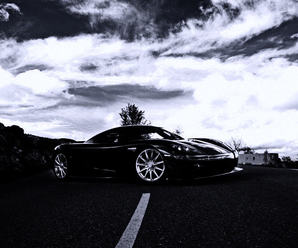 Черный кёнигсег обои