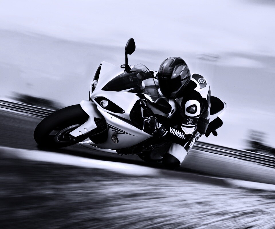 Человек на мотоцикле обои