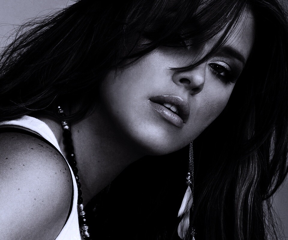 Брюнетка обои