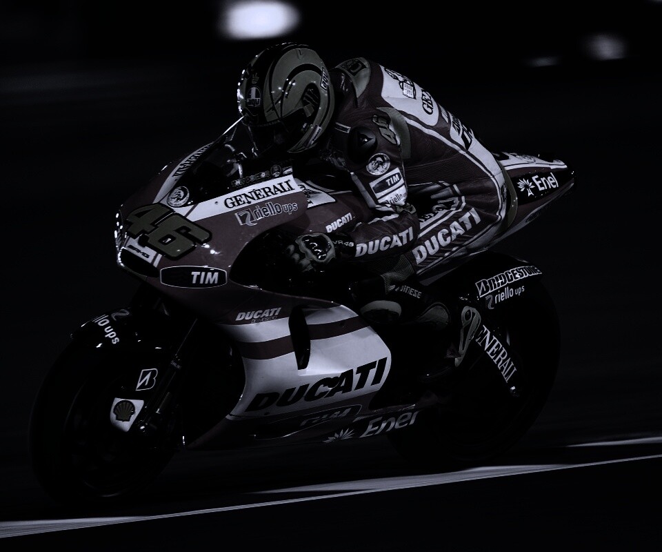 Мотоциклист на треке обои