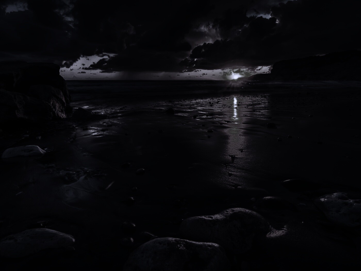 Закат солнца на пляже обои