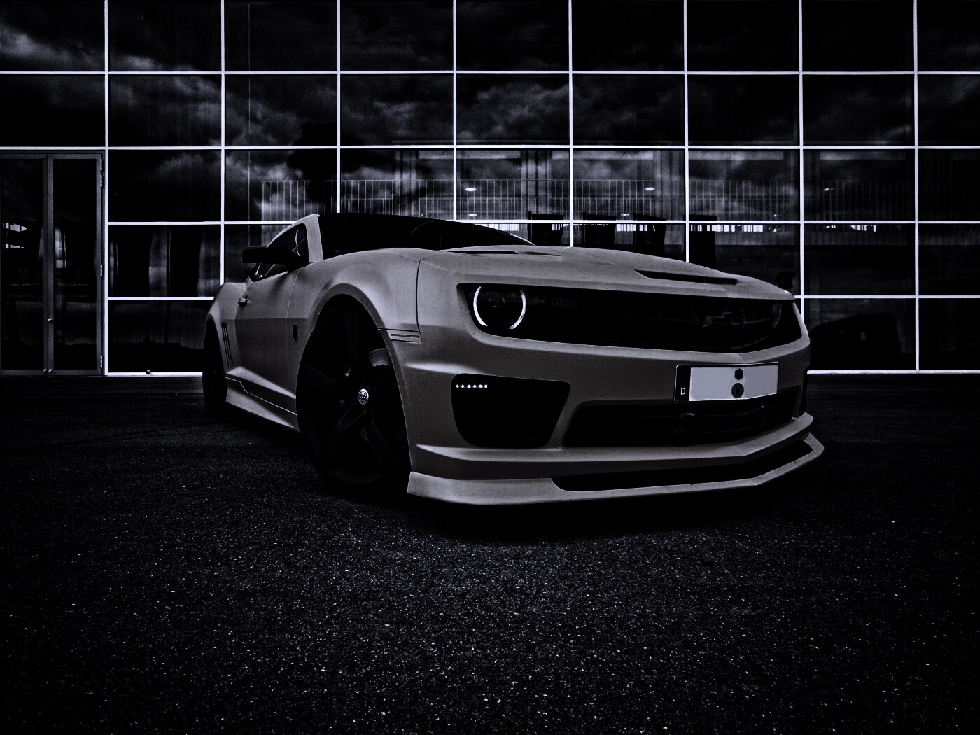 Желтый монстр обои