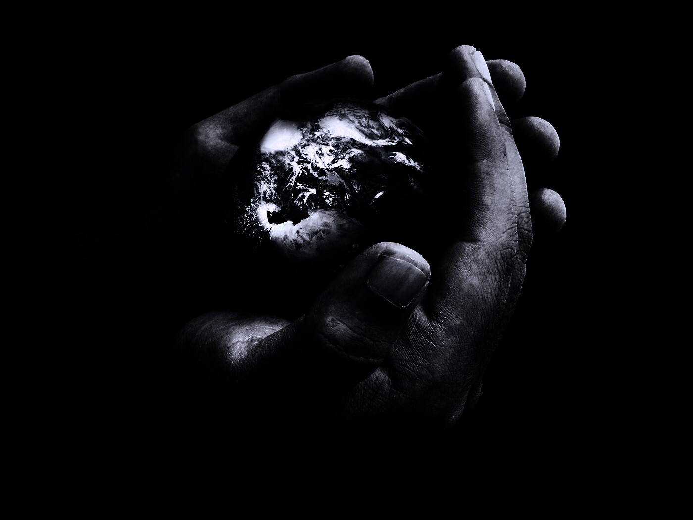 Мир в руках обои