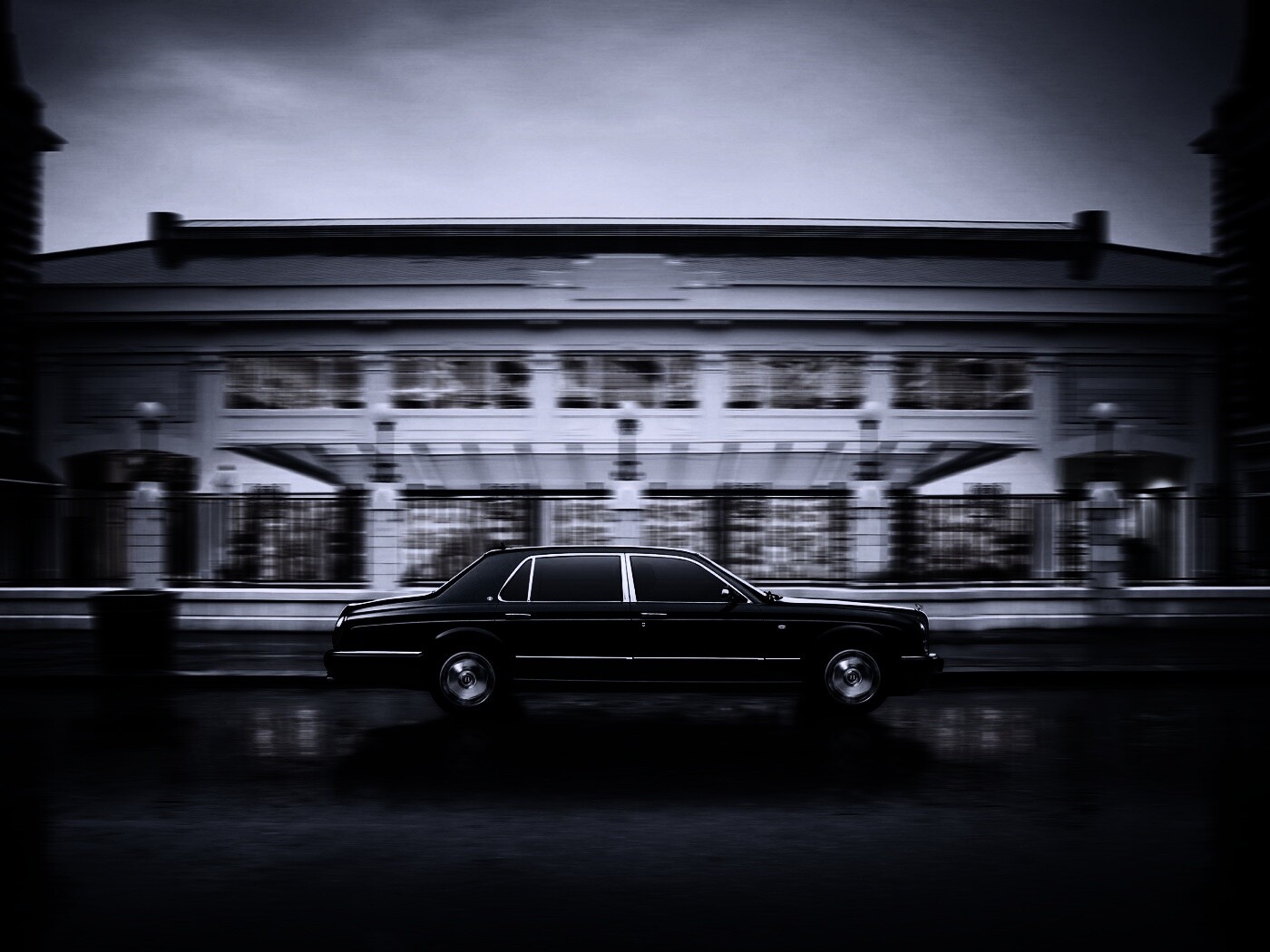 Бентли в городе обои