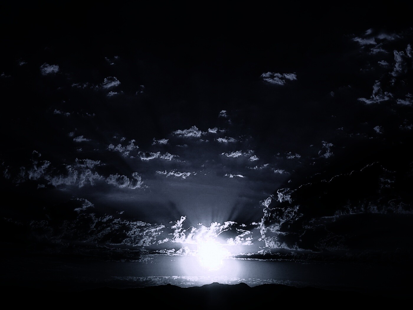 Восход в горах обои