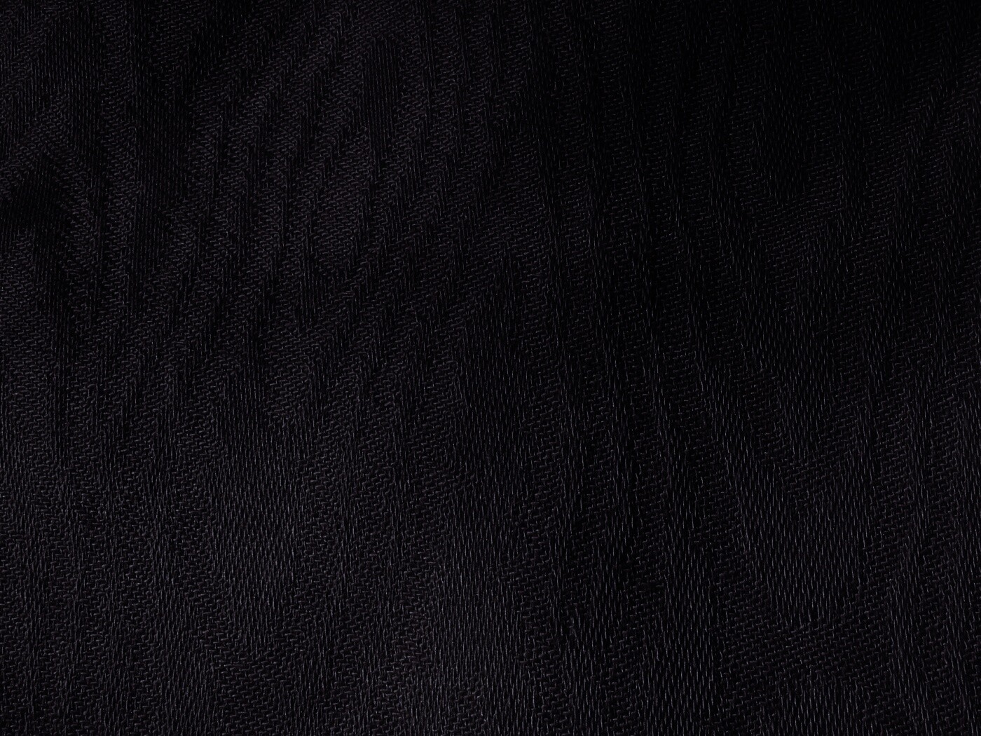 Бордовая узорчатая ткань обои