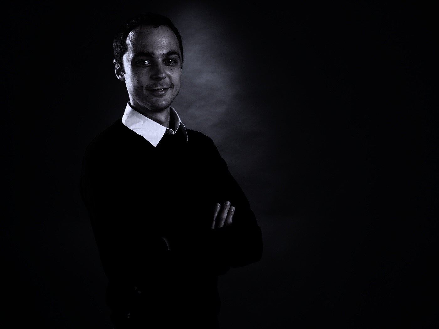 Джим Парсонс студийное фото обои