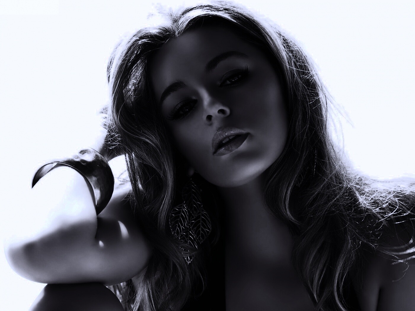 Томный взгляд обои