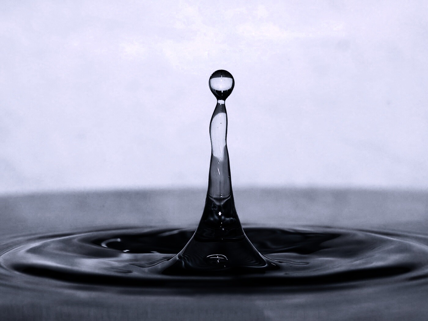 Падение капли обои