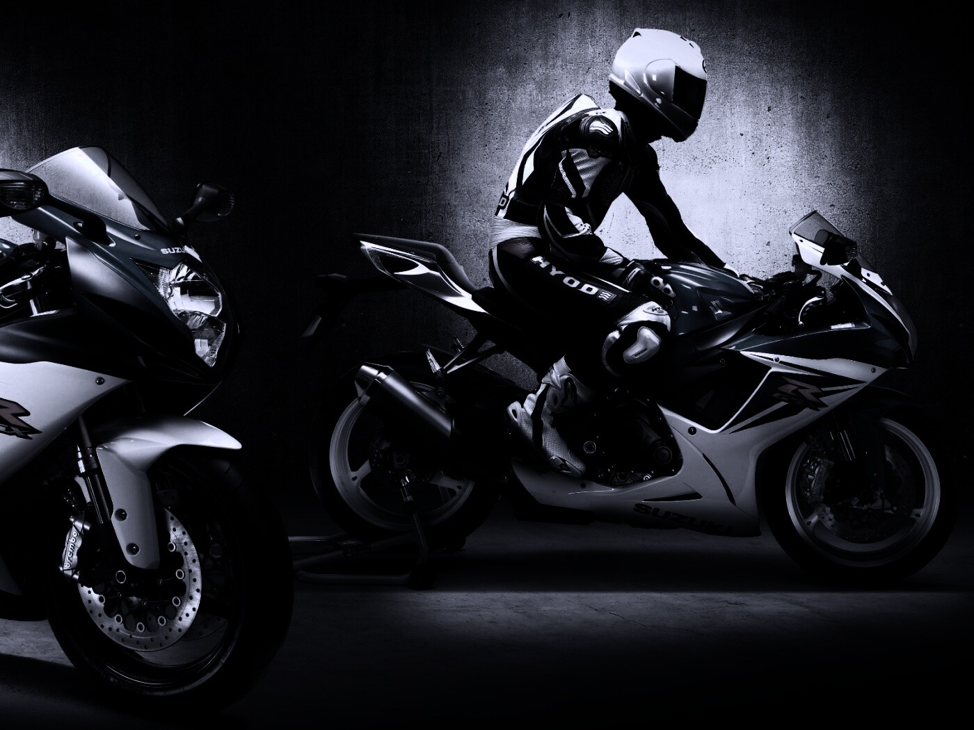 Suzuki и мотоциклист обои