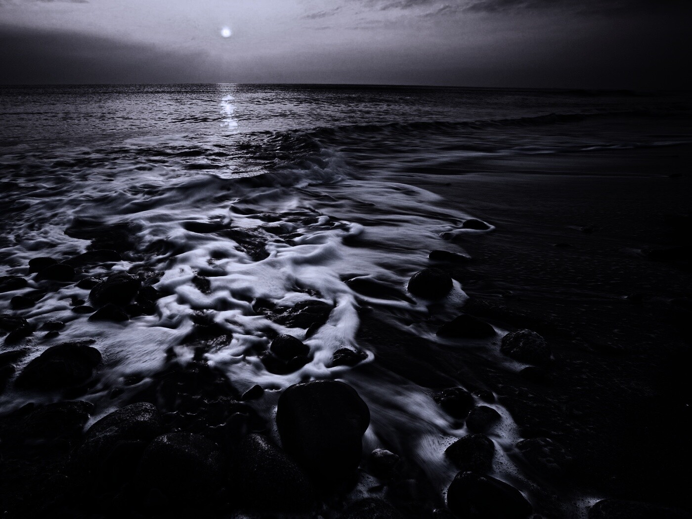 Каменистый берег обои