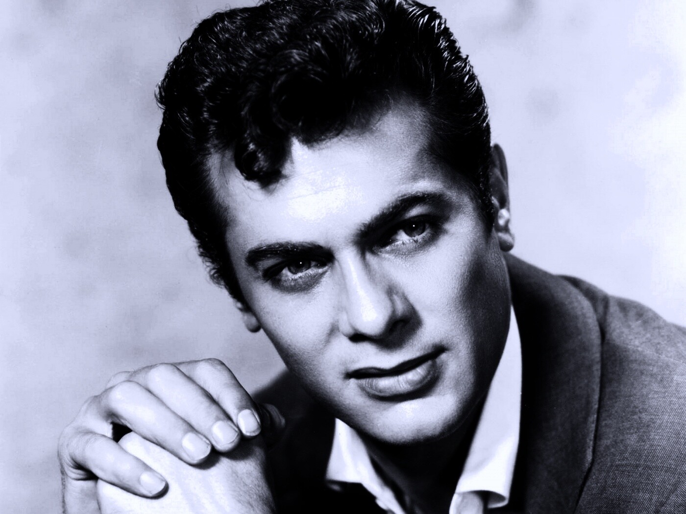 Чёрно белое фото Тони Кёртиса обои