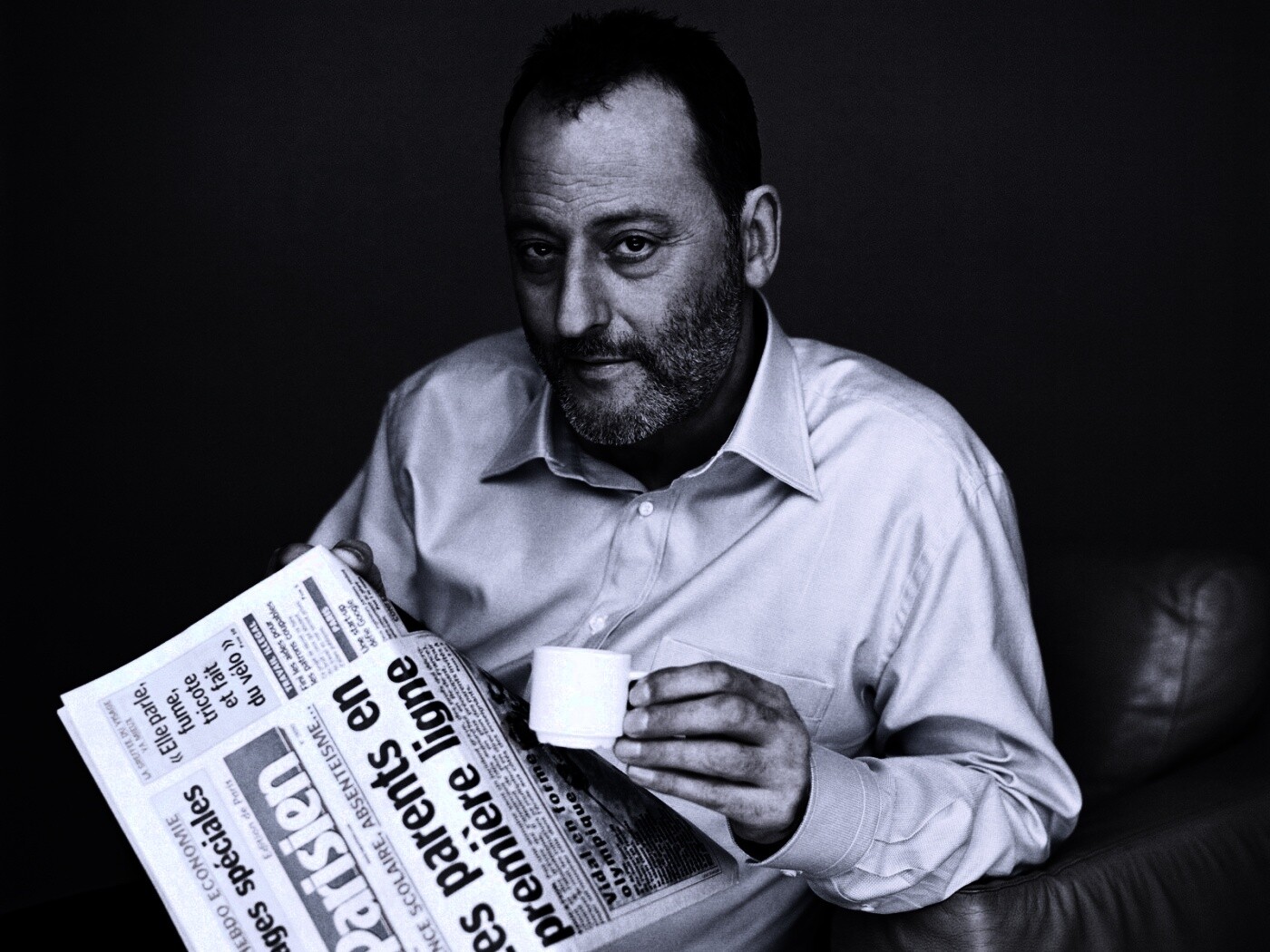 Жан рено пьет кофе обои