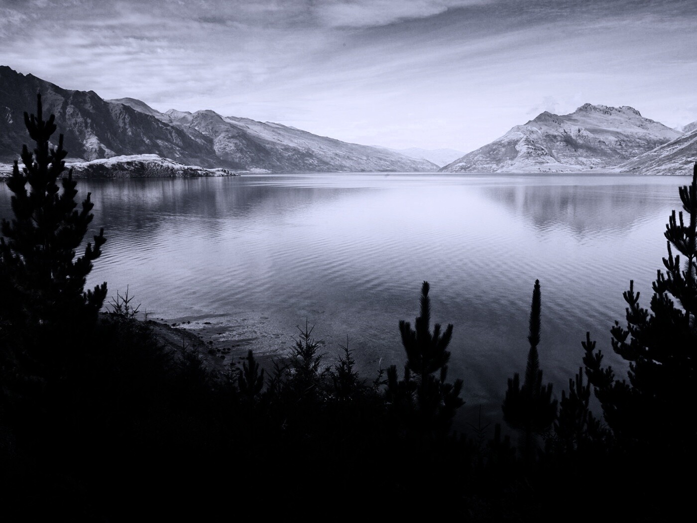 Безмятежное озеро в Новой Зеландии обои