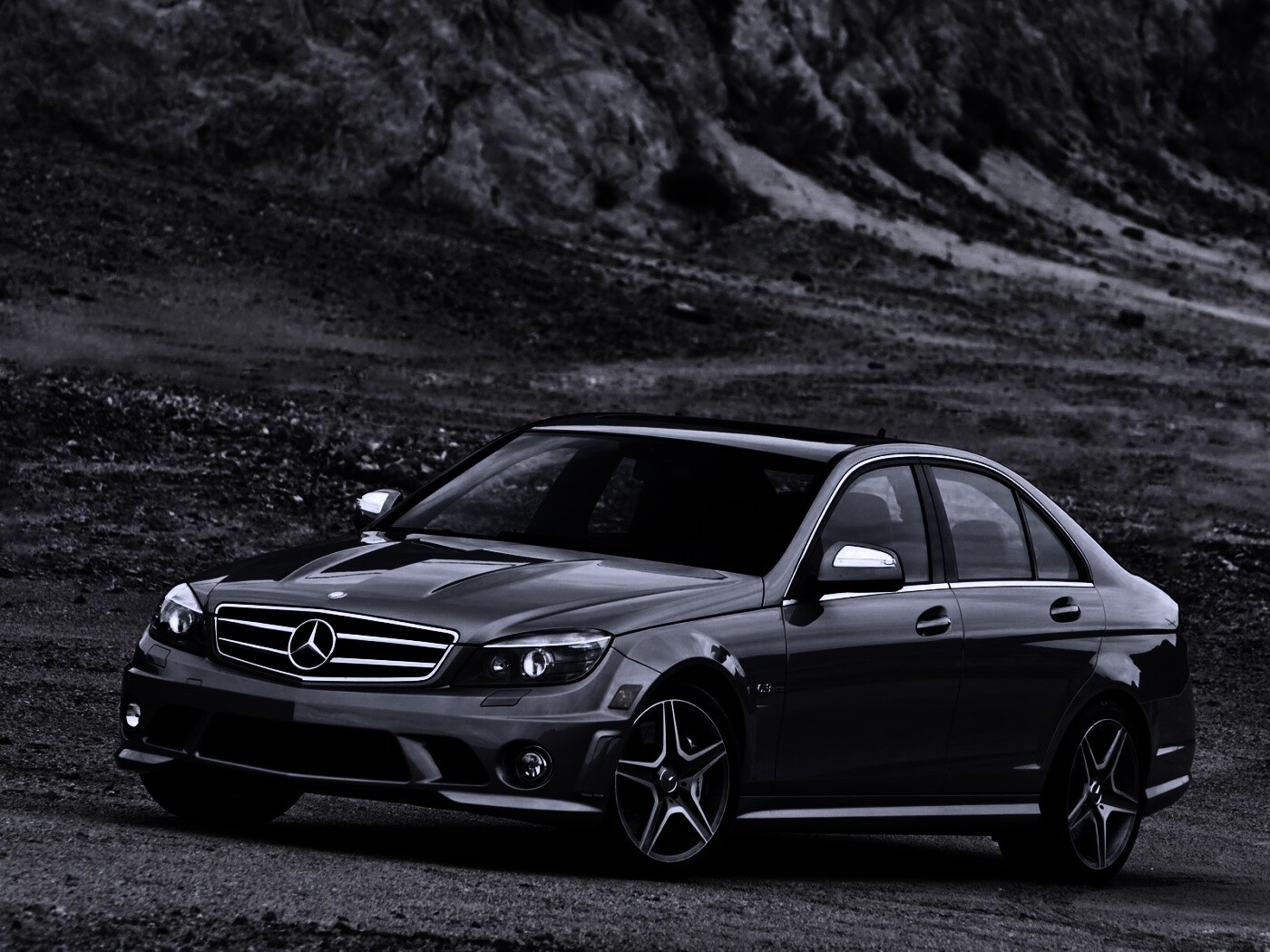 Мерседес в карьере обои