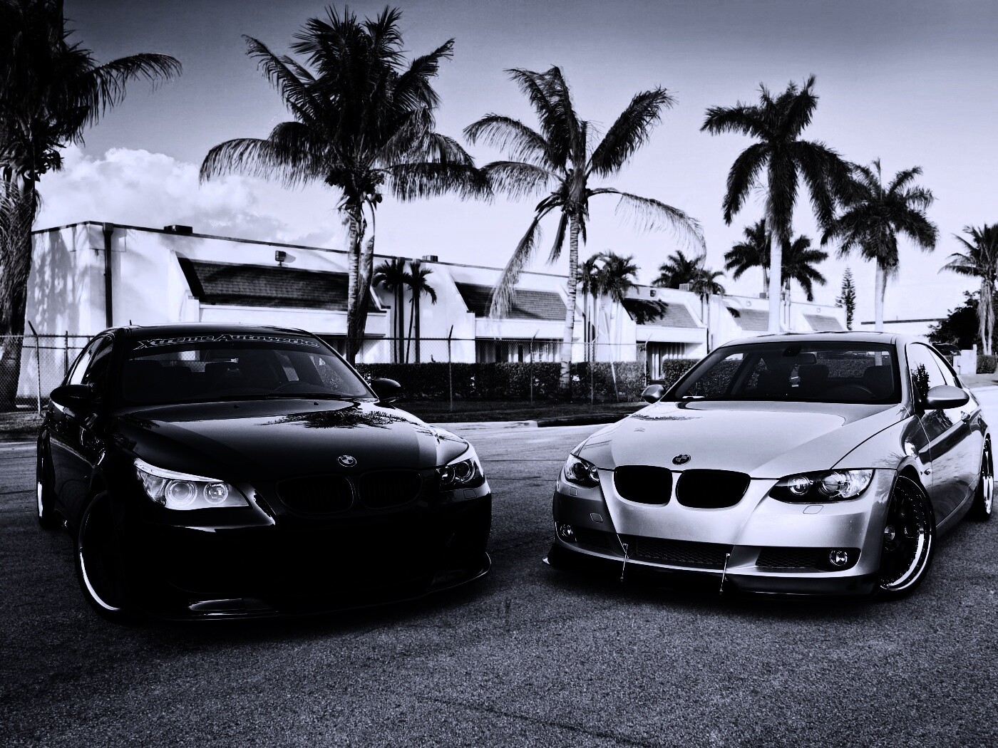 Чёрный и серебристый BMW обои