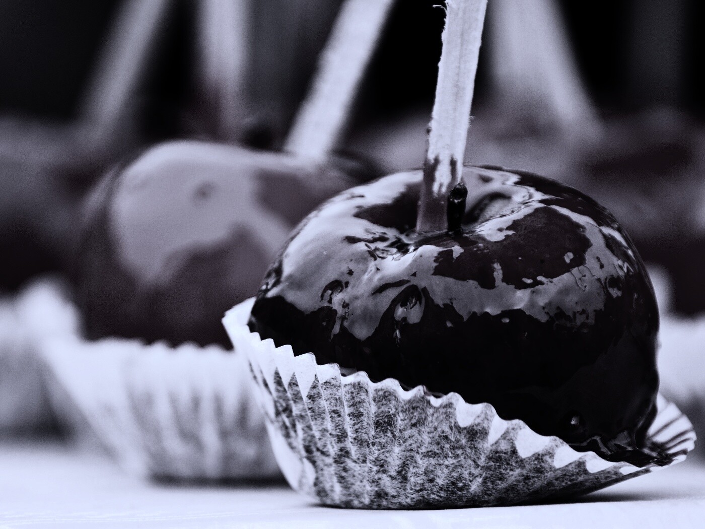 Яблочко в карамели обои