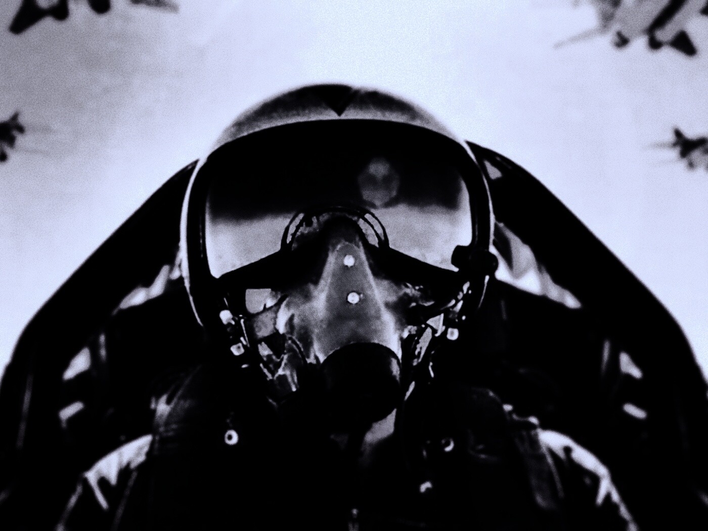 Пилот истребителя обои