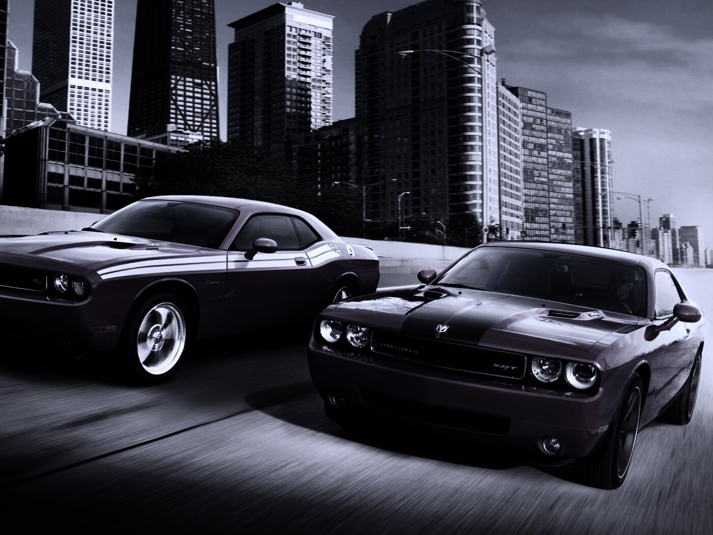 Два розовых мускулкара обои