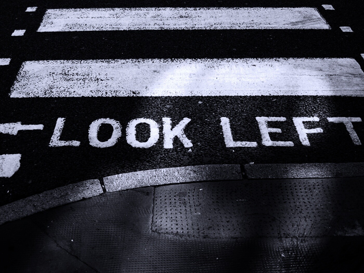 Посмотрите налево обои