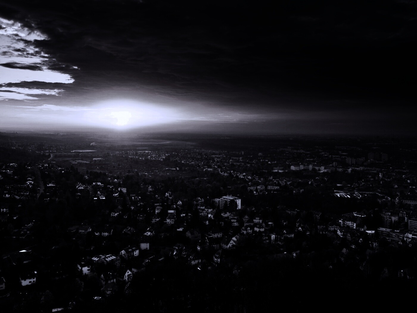 Закат над городом обои