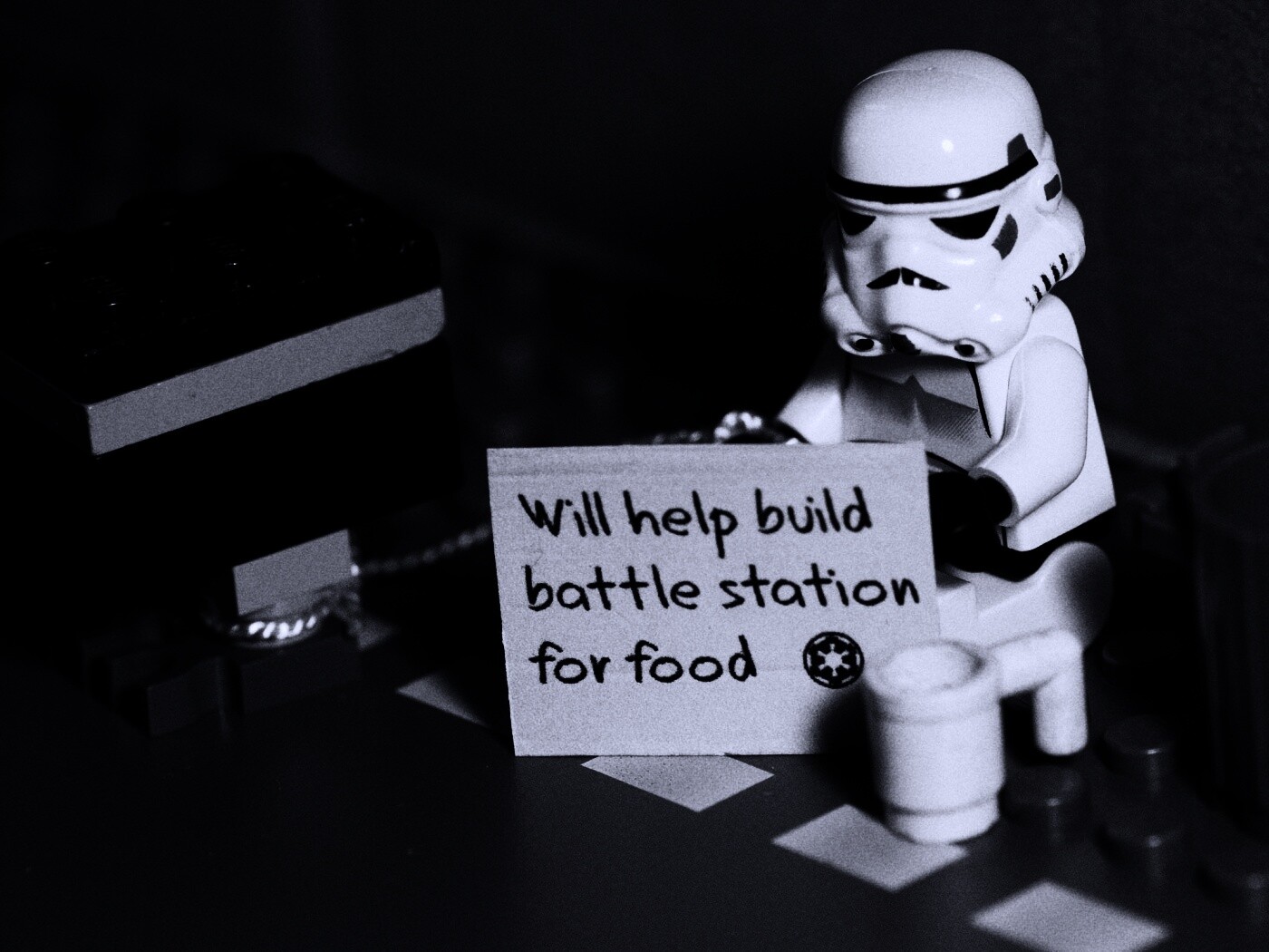 Помогу построить Звезду Смерти за еду обои