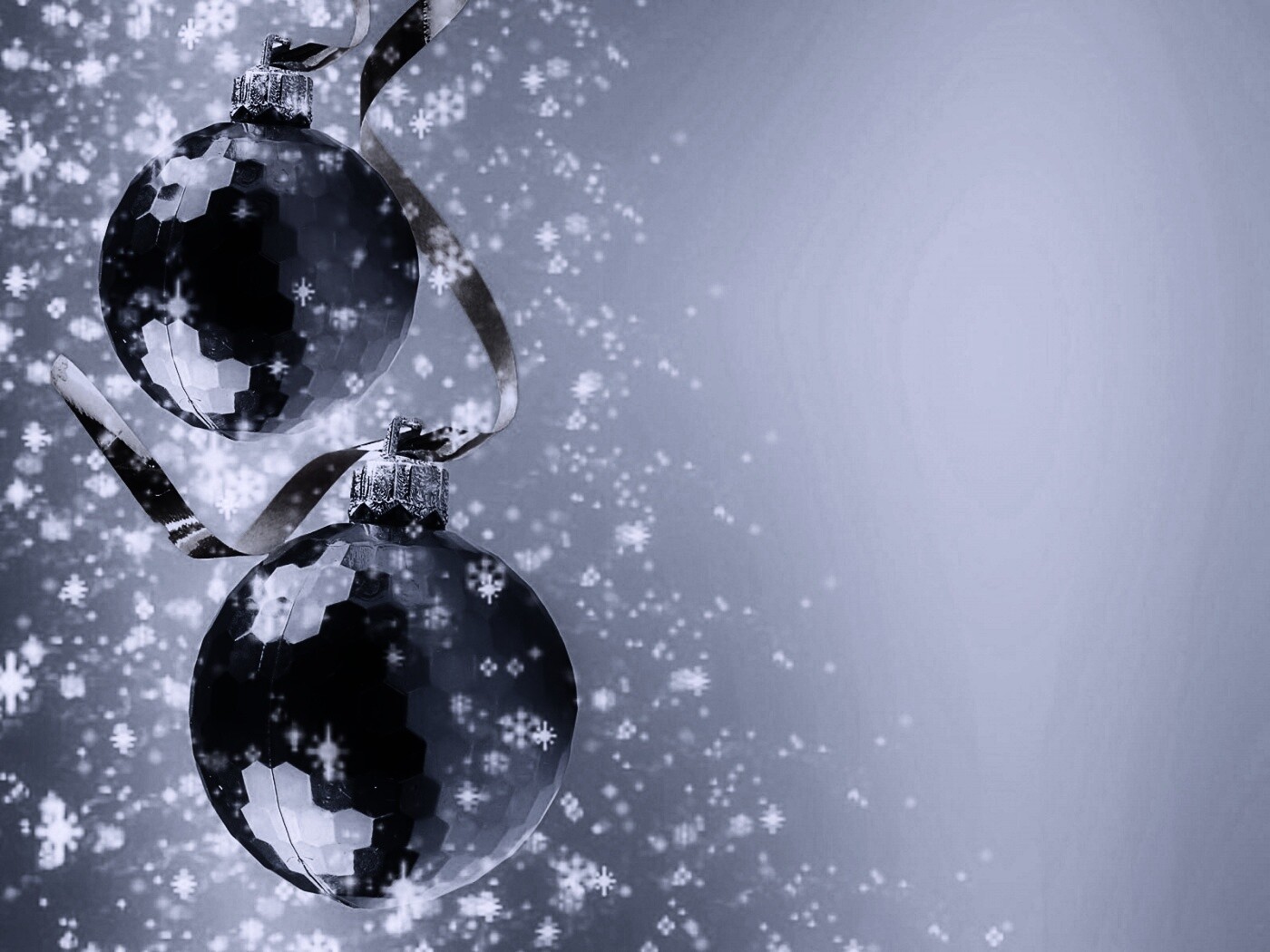 Синие новогодние шары обои