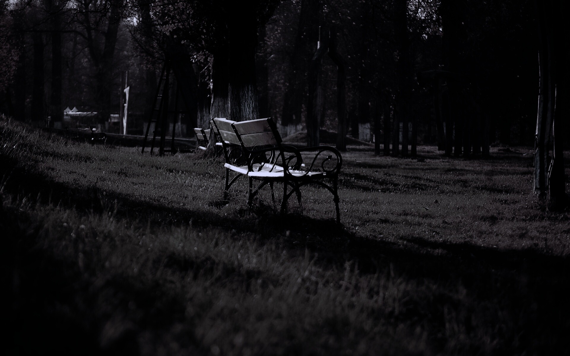 Скаймейка в осеннем парке обои