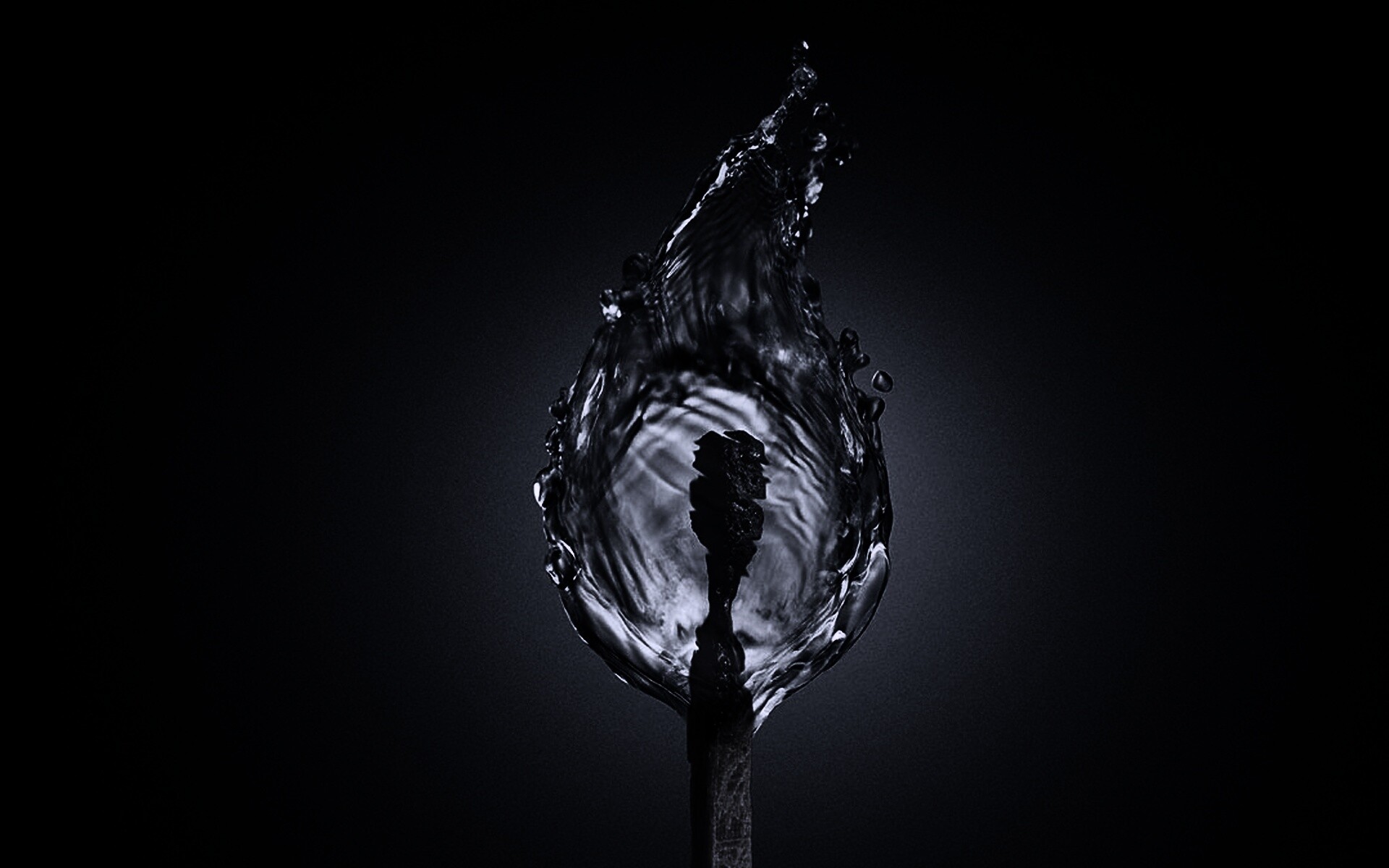 Водяное пламя спички обои