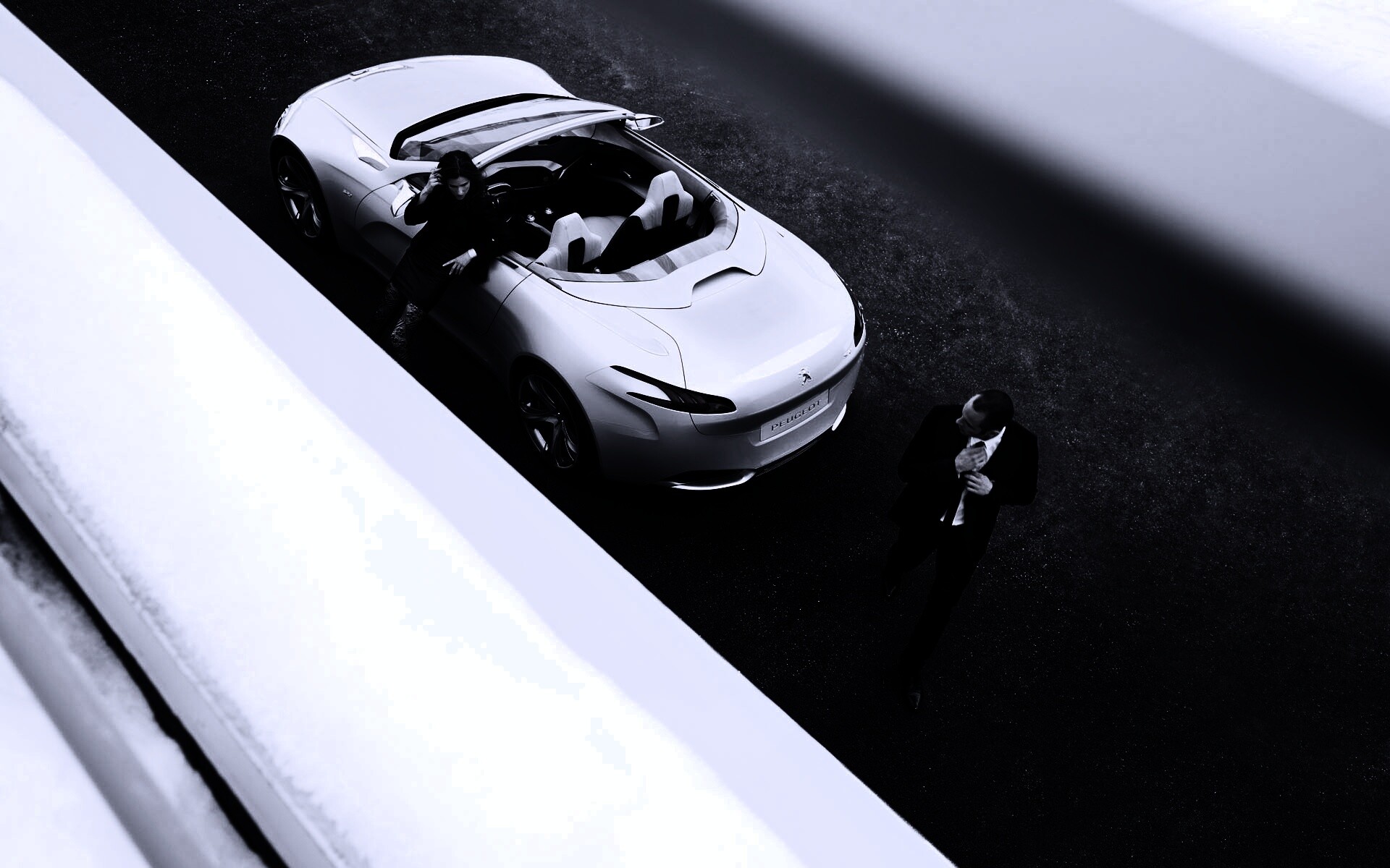 Пара у кабриолета Пежо обои