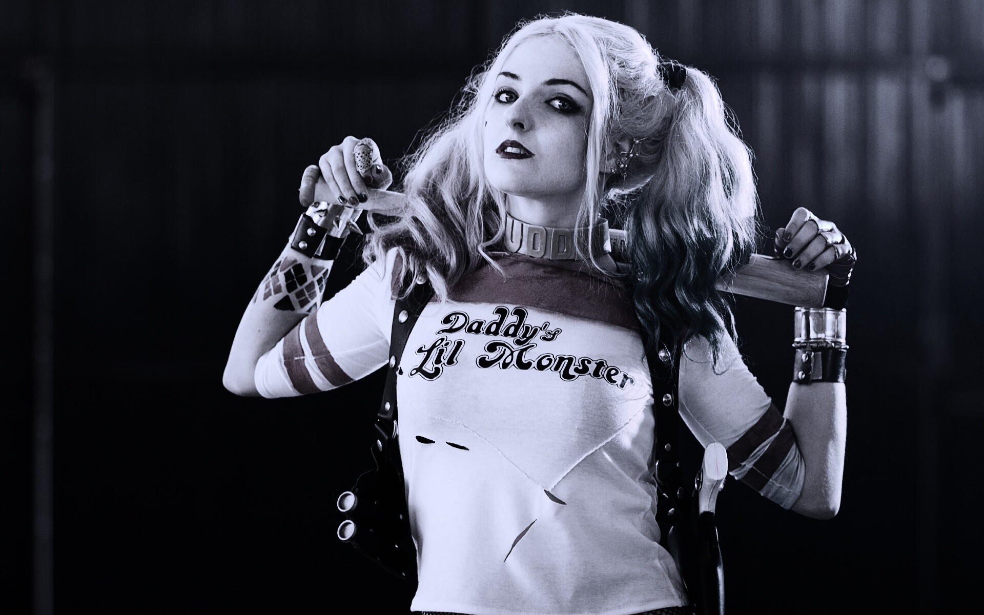 Daddy's lil monster обои